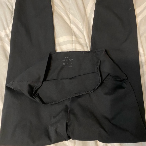 Nike dri fit leggings